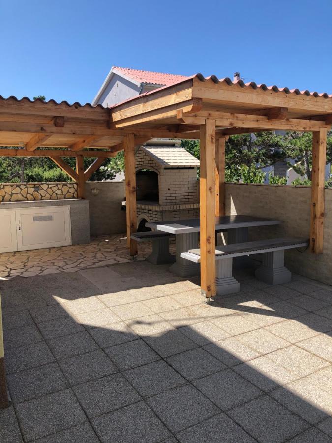 Miro Apartmani Ražanac Eksteriør bilde
