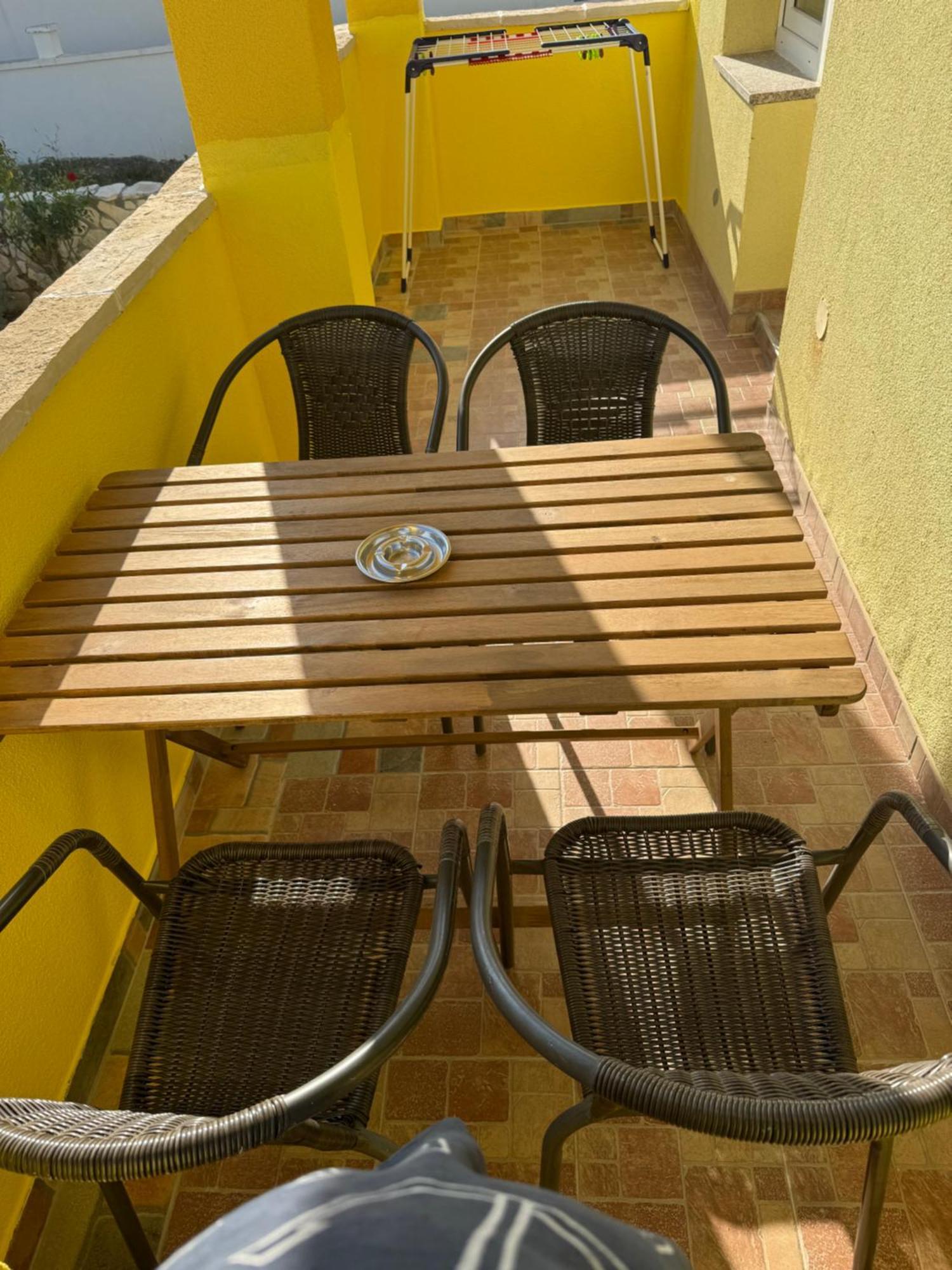 Miro Apartmani Ražanac Eksteriør bilde