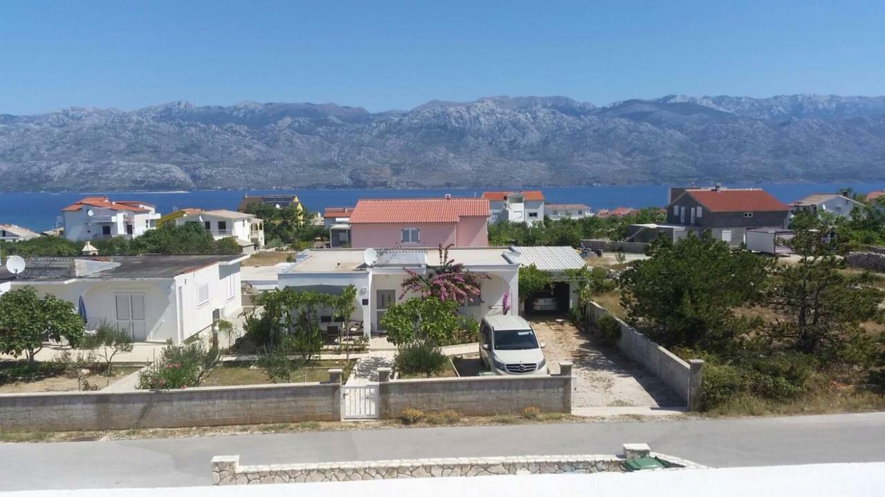 Miro Apartmani Ražanac Eksteriør bilde